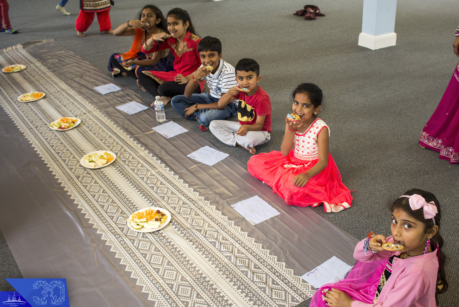 91 copy - ©1987-2017 SKS Swaminarayan Temple East London